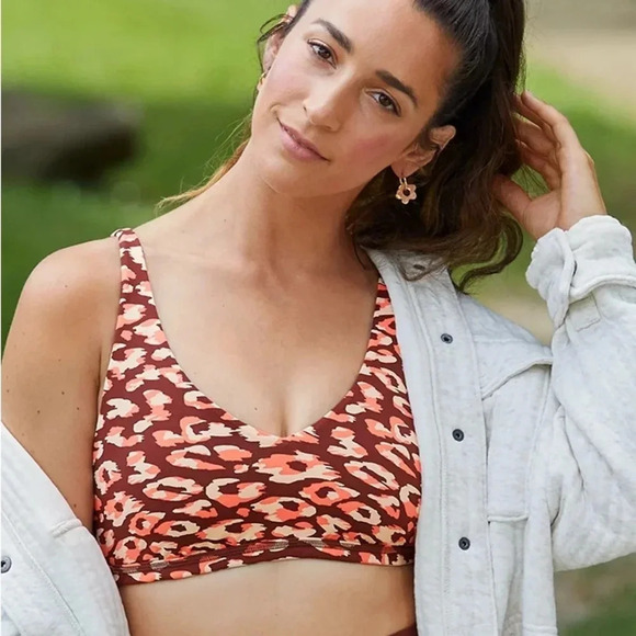 OFFLINE By Aerie Goals Plunge Sports Bra Size Medium - Picture 1 of 9